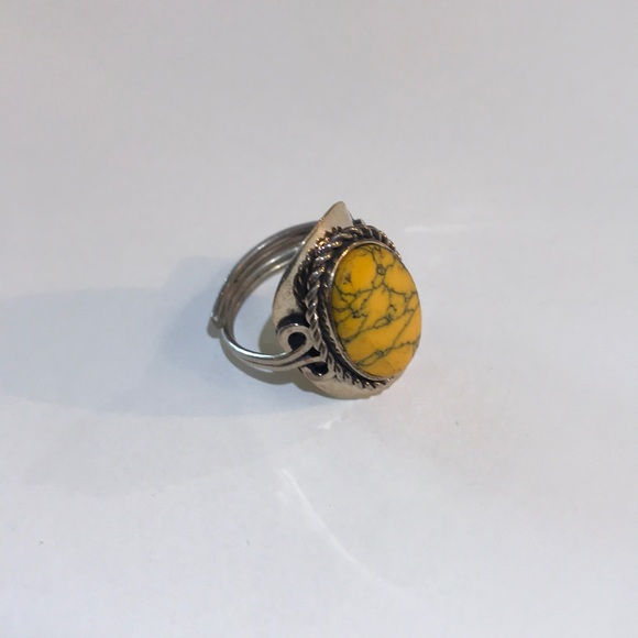 Yellow Howlite Adjustable Ring - Picture 2 of 4